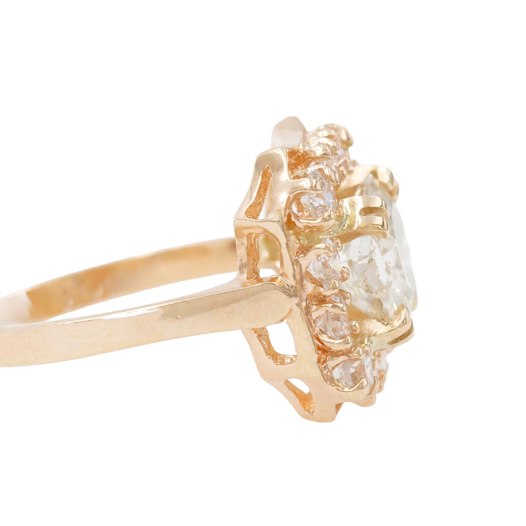 Center Round Diamond In Square Halo Diamond Ring