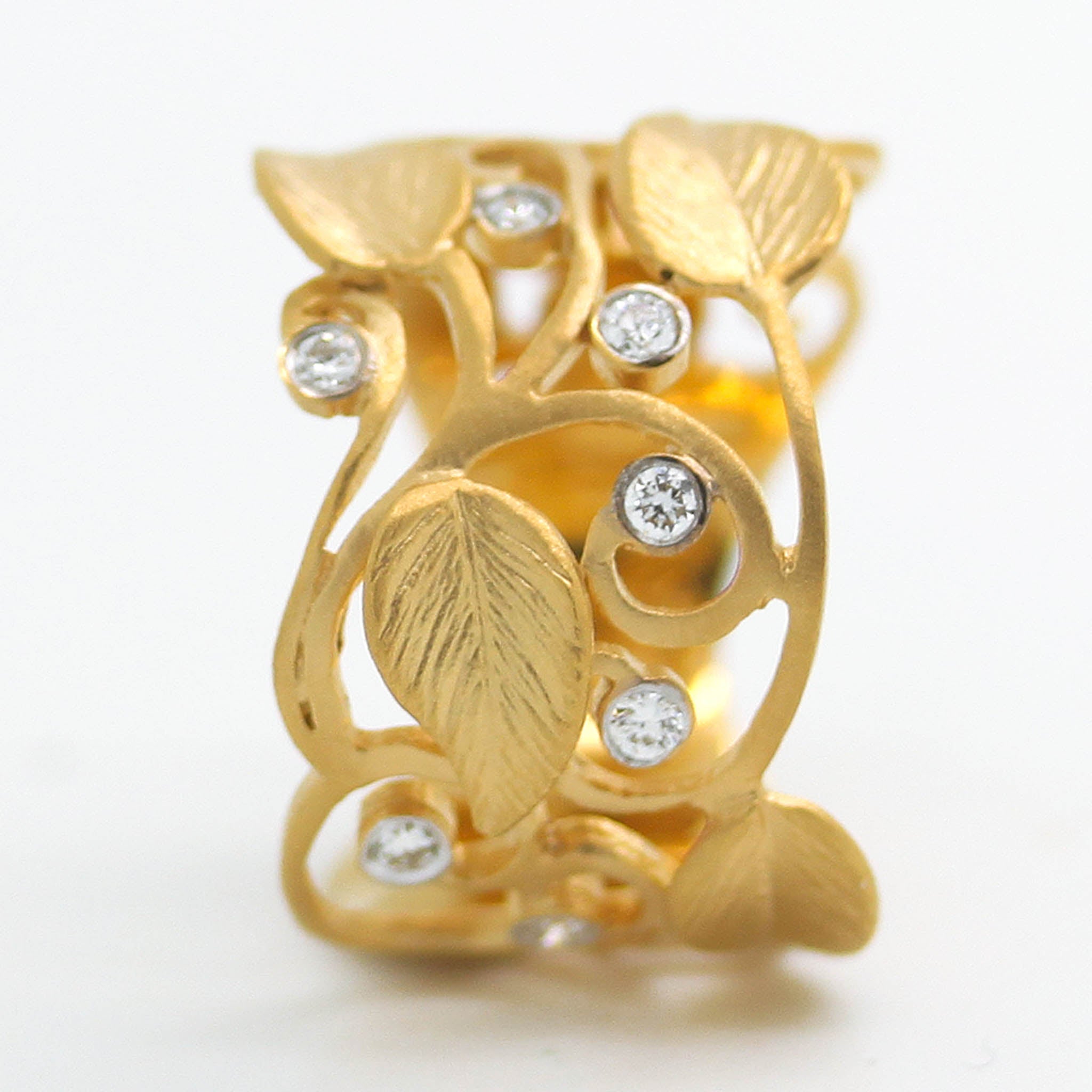 Diamond & Gold Leaf Motif Ring