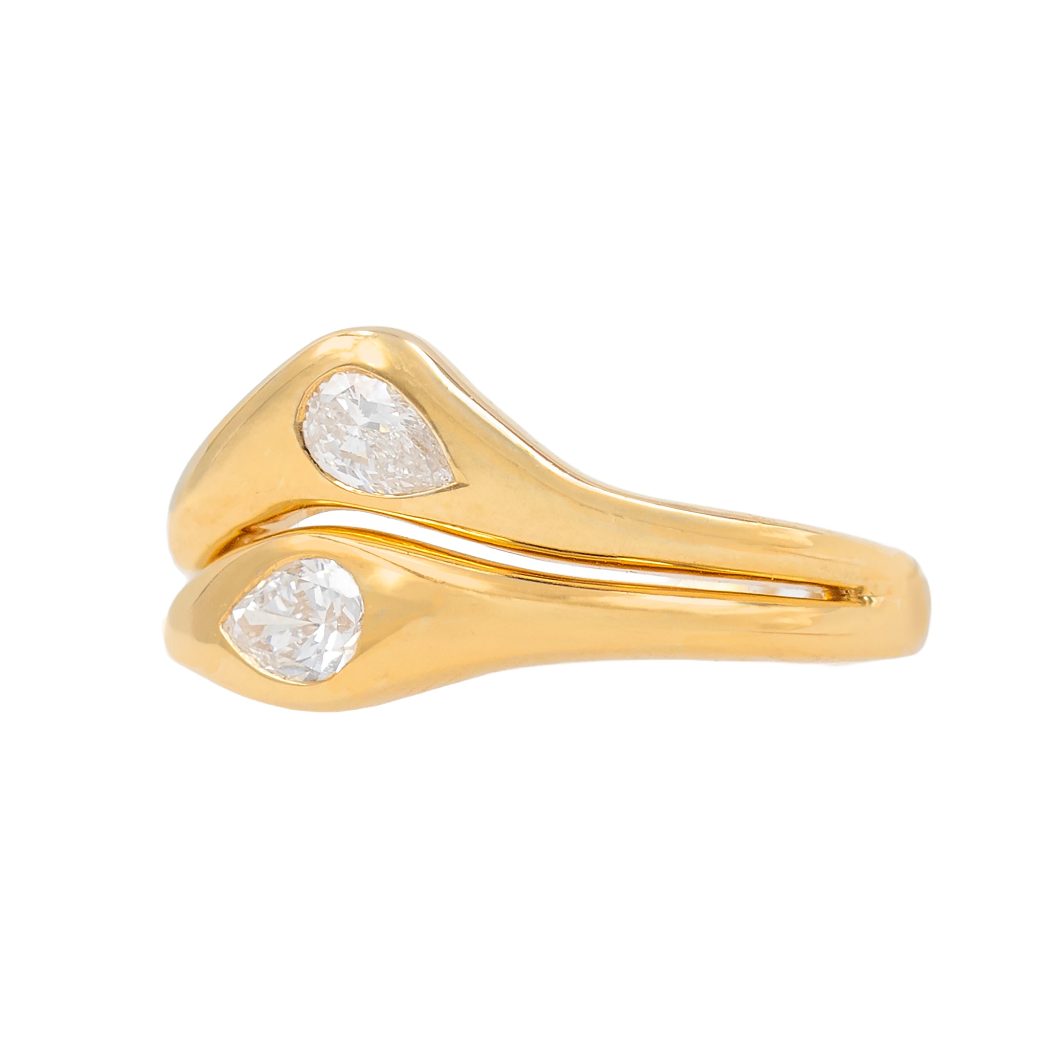 Wavy Flush Set Diamond Band Ring